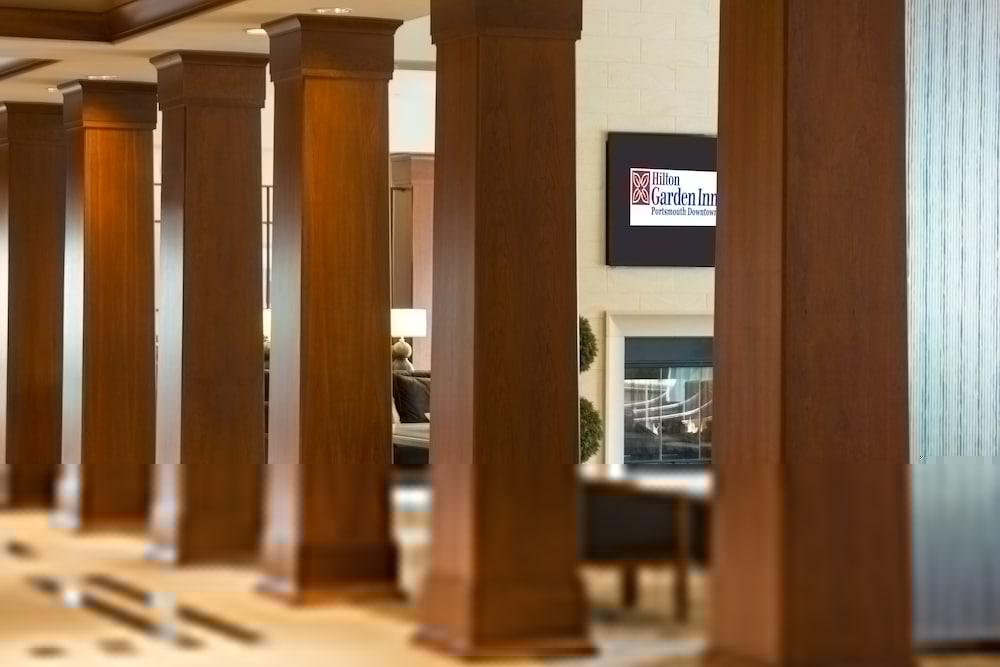 Hilton Garden Inn Portsmouth Downtown Exterior foto