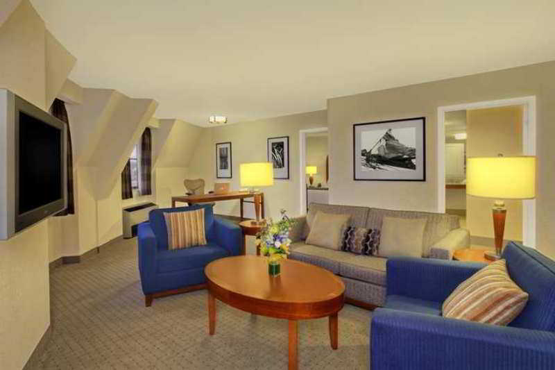 Hilton Garden Inn Portsmouth Downtown Habitación foto